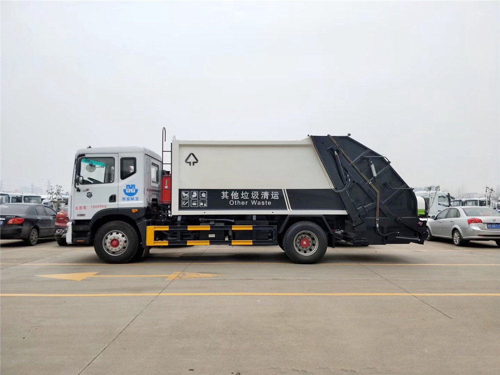 东风D9 12方压缩垃圾车