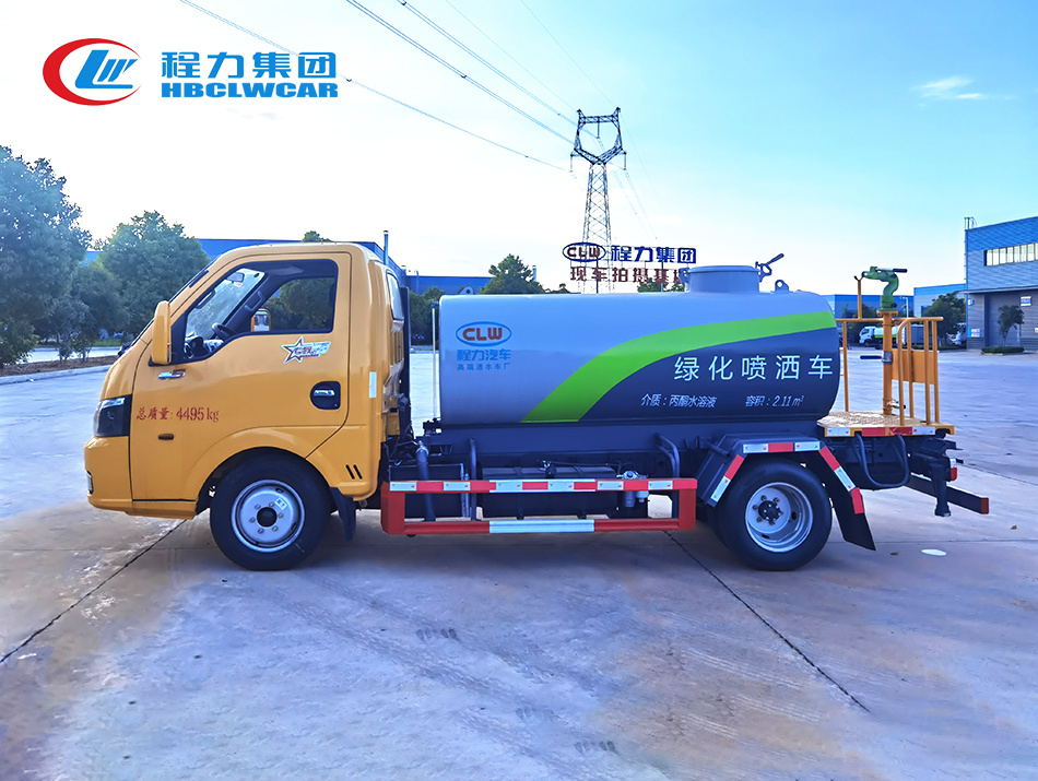 东风途逸2.5方洒水车