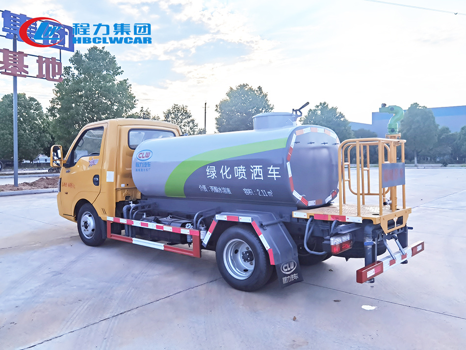 东风途逸2.5方洒水车