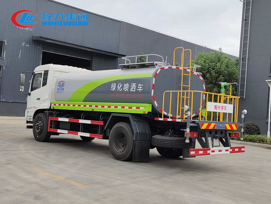 东风天锦顶配洒水车