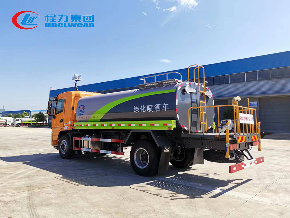 陕汽轩德15方洒水车