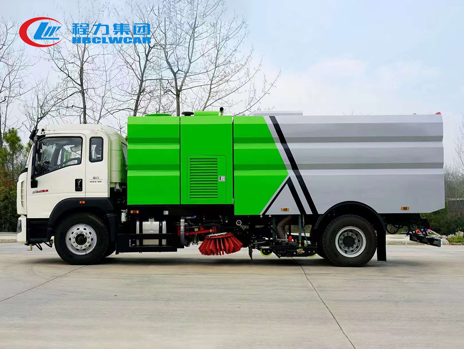 重汽豪沃洗扫车