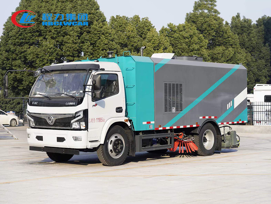 东风福瑞卡干湿两用吸尘车