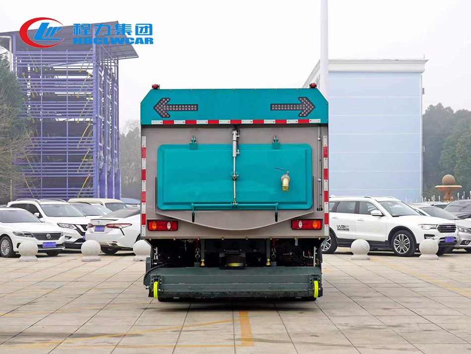 东风天锦干湿两用吸尘车