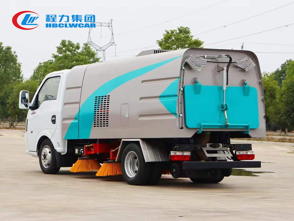 东风途逸蓝牌扫路车