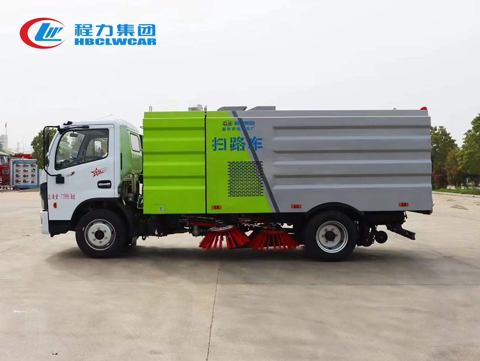 东风大多利卡扫路车