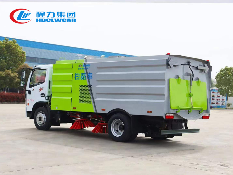 东风大多利卡扫路车