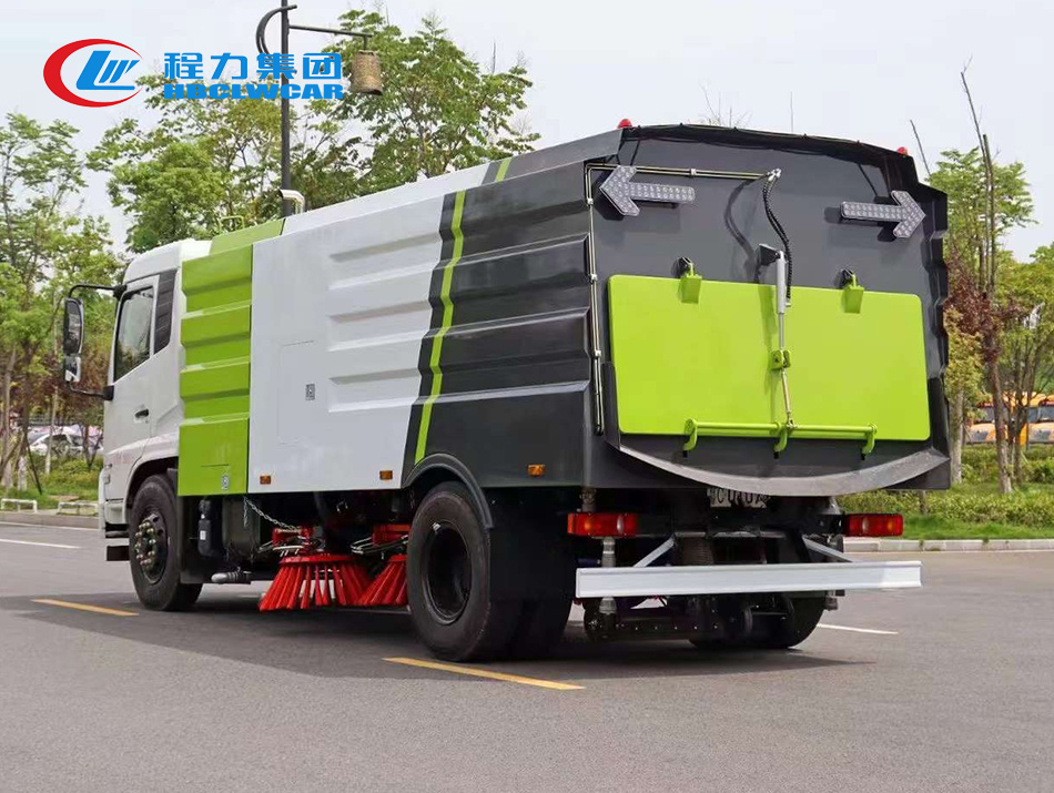 东风天锦12方扫路车