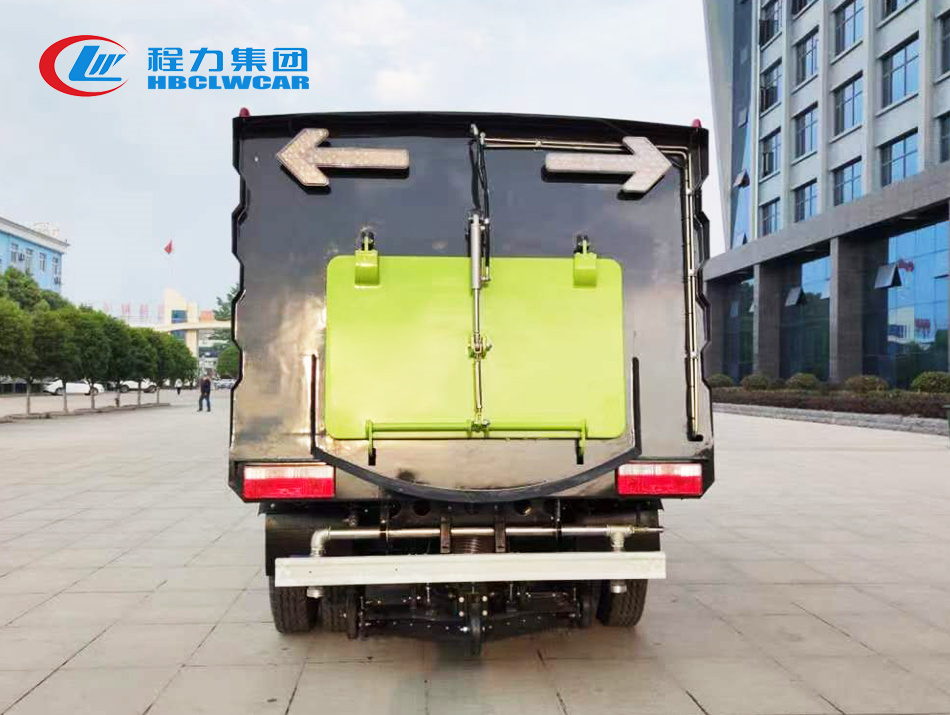 东风大福瑞卡扫路车