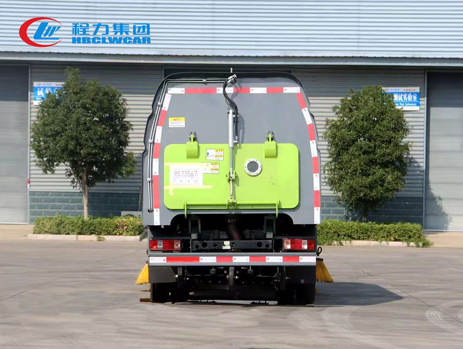 长安2方蓝牌扫路车