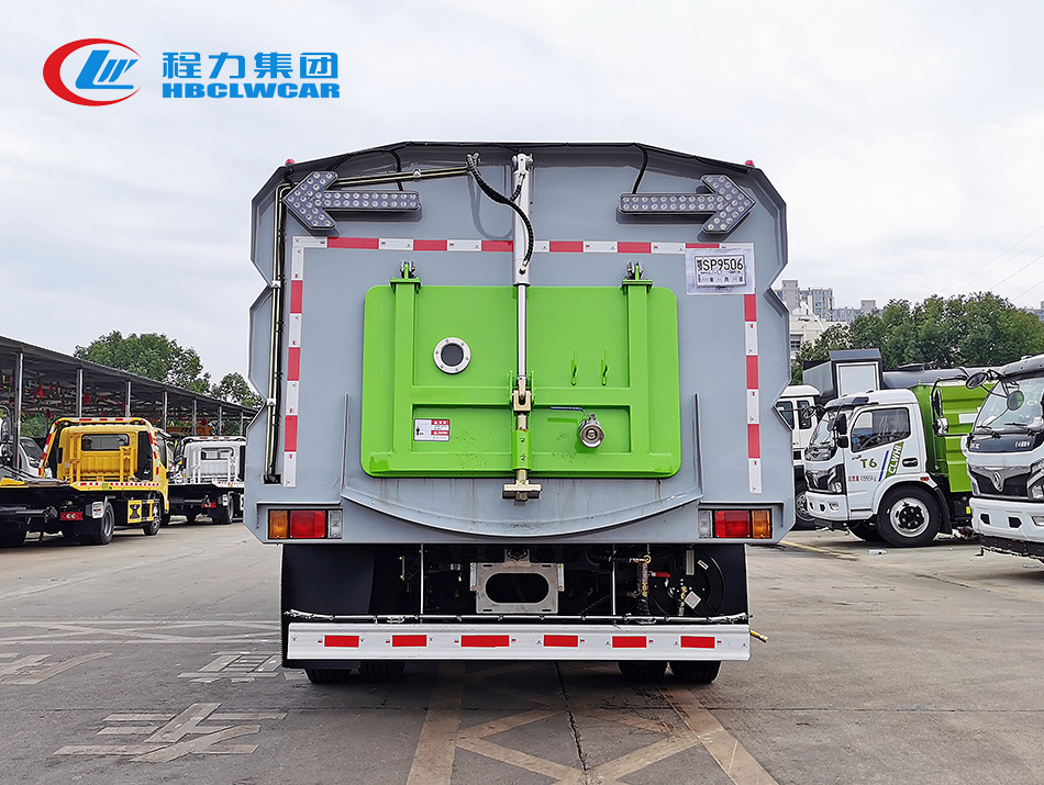 五十铃洗扫车