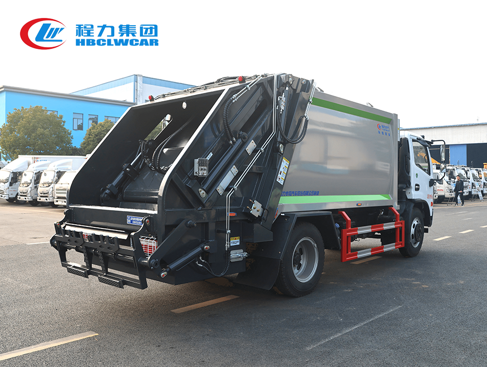 东风福瑞卡9方压缩垃圾车