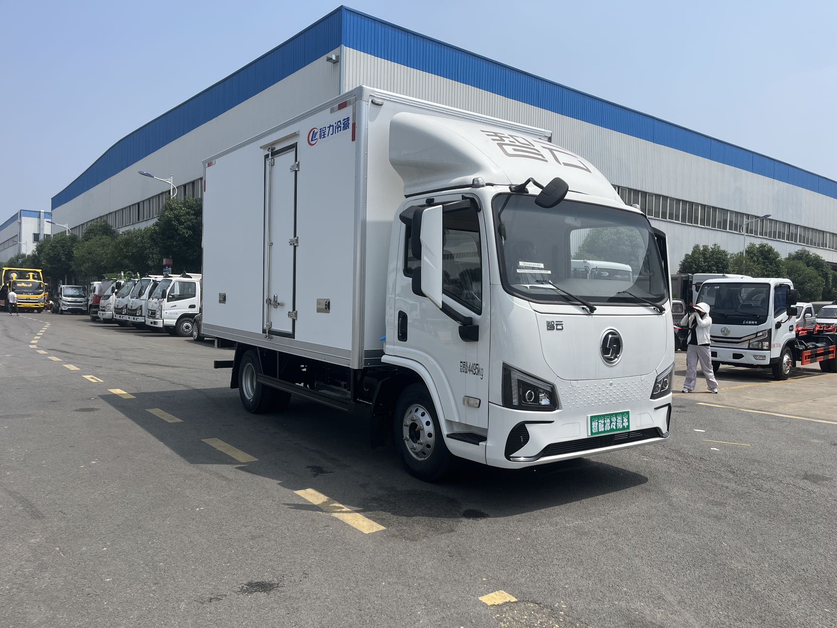 陕汽智云S300纯电动冷藏车