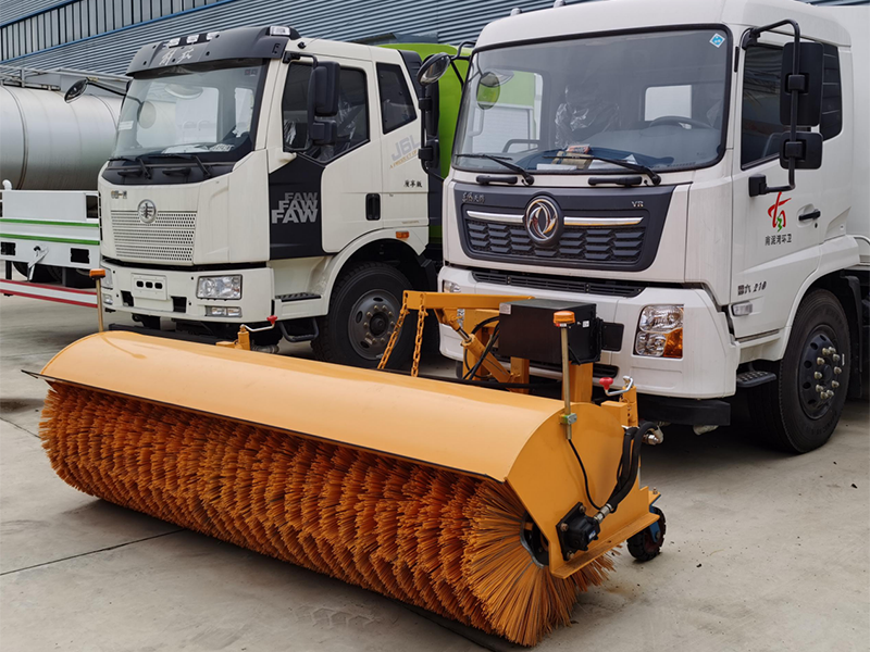 陕汽后双桥CL5250TCX6YC型除雪车