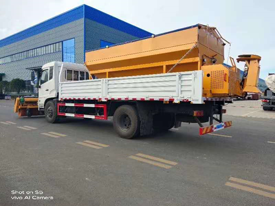东风天锦CL5180TCX6YC型除雪车