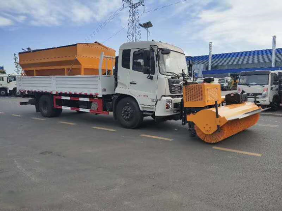 东风天锦CL5180TCX6YC型除雪车
