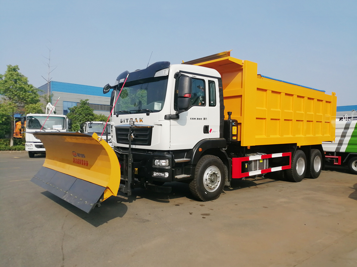 重汽汕德卡CL5251TCX6YC型除雪车