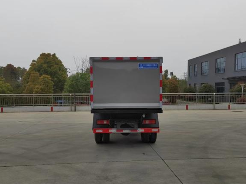 CL5047ZZZBEV型纯电动自装卸垃圾车