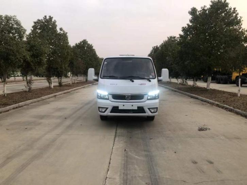 东风CL5041TSLBEV型纯电动扫路车