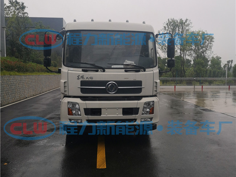 东风天锦CL5180TSLBEV型纯电动扫路车
